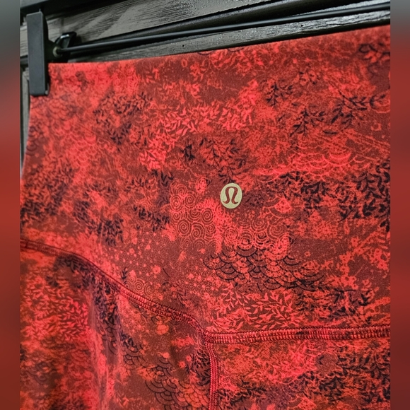 Lululemon Lunar New Year legging - Picture 6 of 11